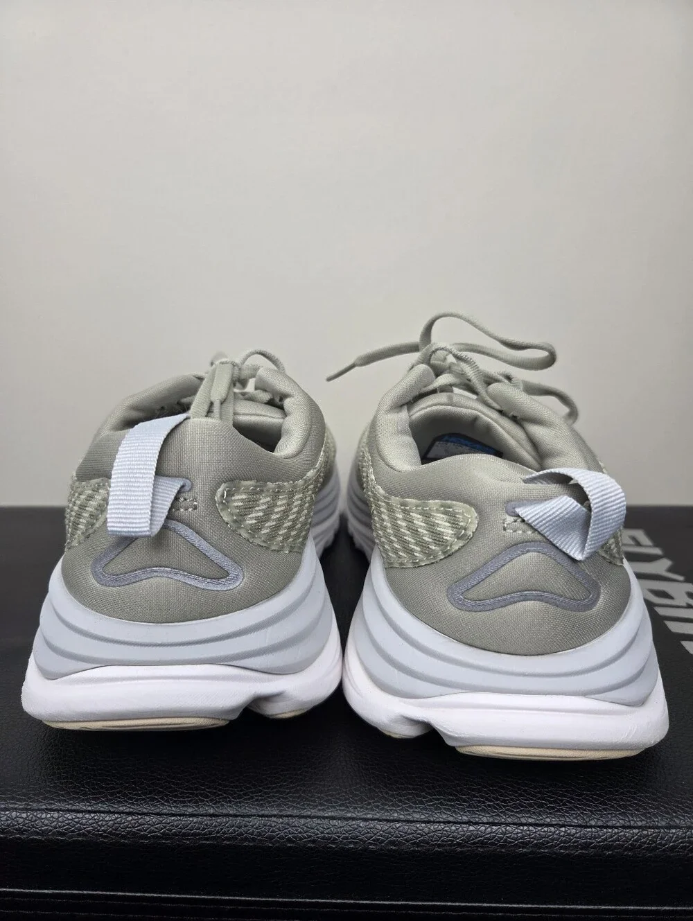 Hoka One One Gaviota 5 Mens 8.5 Cushion Stability Running Walking Shoes Green